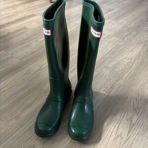 Hunter Tall Gloss Green Rain Boots